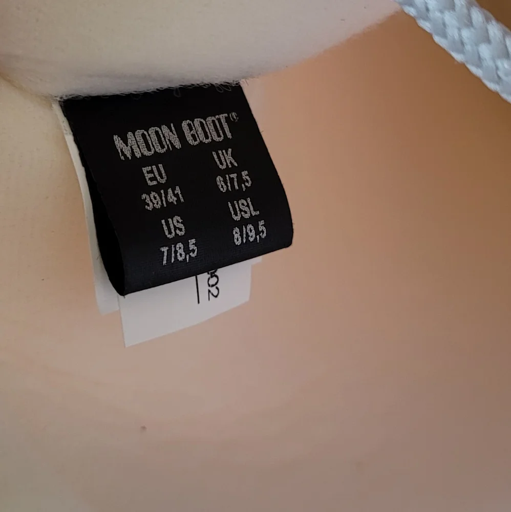 Moon Boot Icon Rainbow Snow Boots - Picture 16 of 16